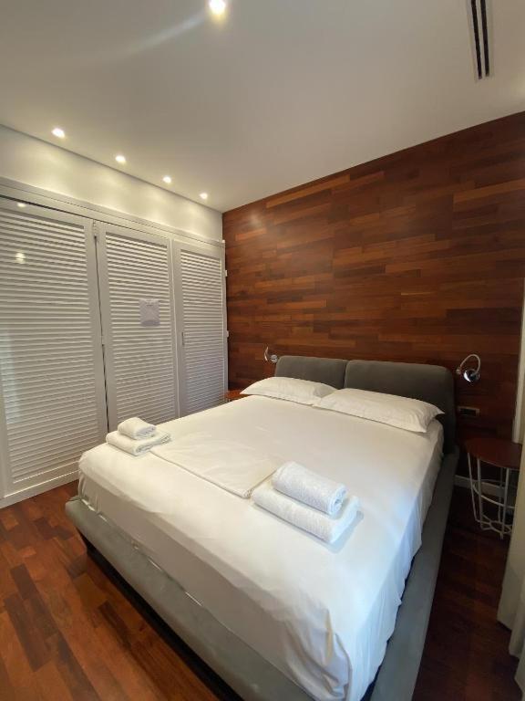 Crown Boutique Hotel Дуррес Екстер'єр фото
