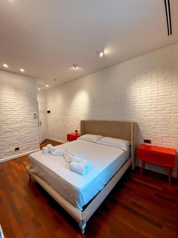Crown Boutique Hotel Дуррес Екстер'єр фото