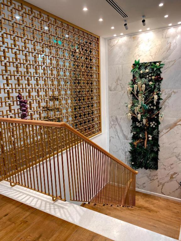 Crown Boutique Hotel Дуррес Екстер'єр фото